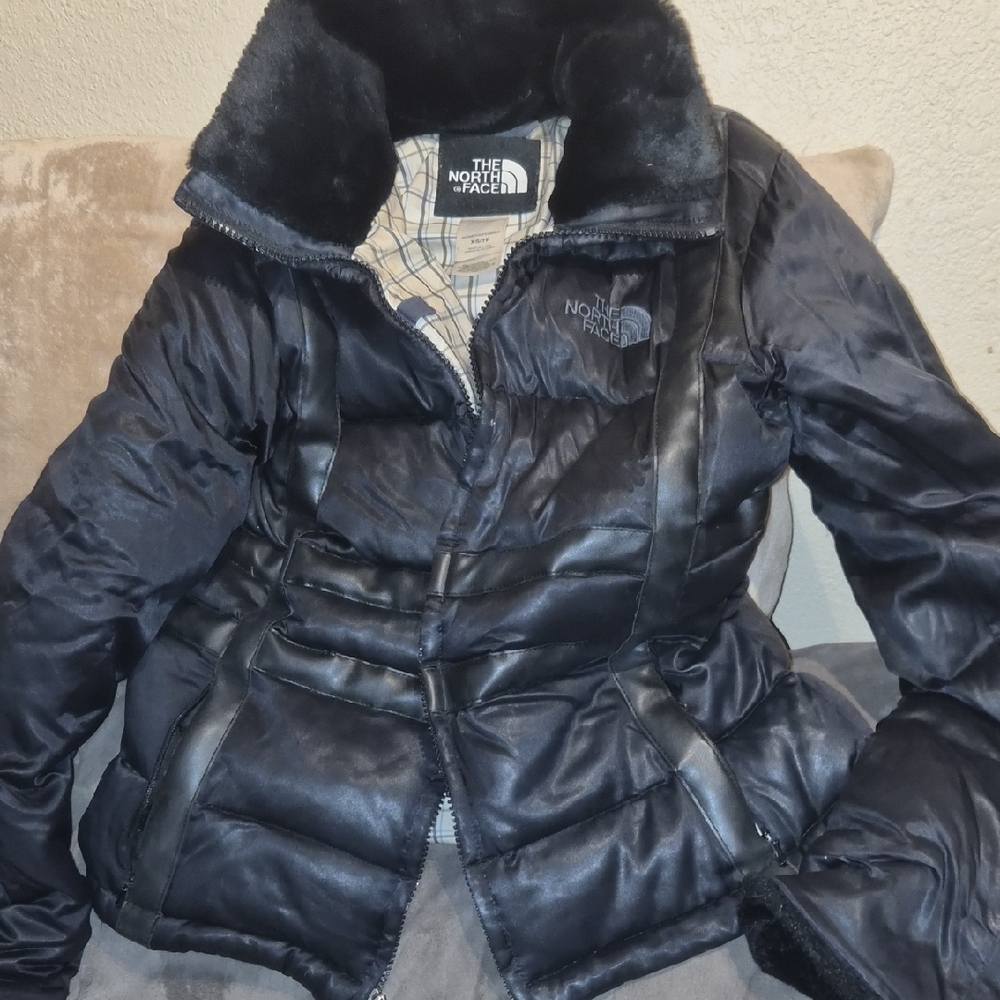 The North Face Women's Black Puffer goose down Jacket xs